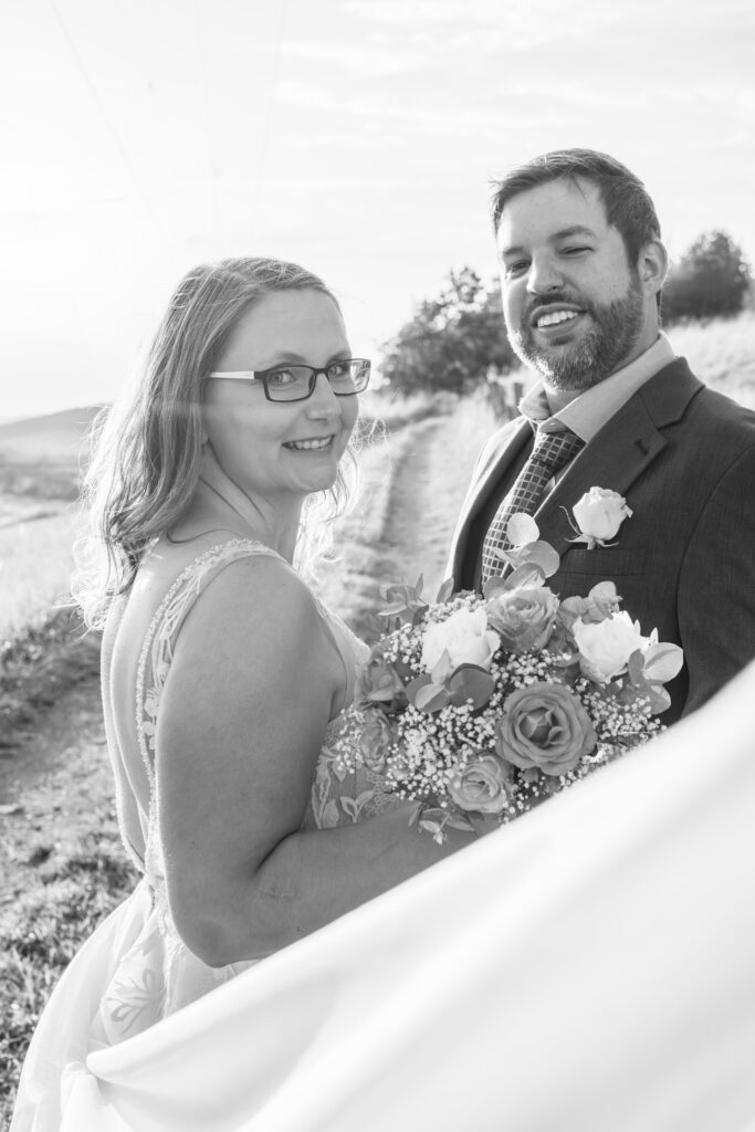 Brautpaarshooting, Hochzeitskleid, Fotografin für Hochzeiten, Hochzeitsfotograf
